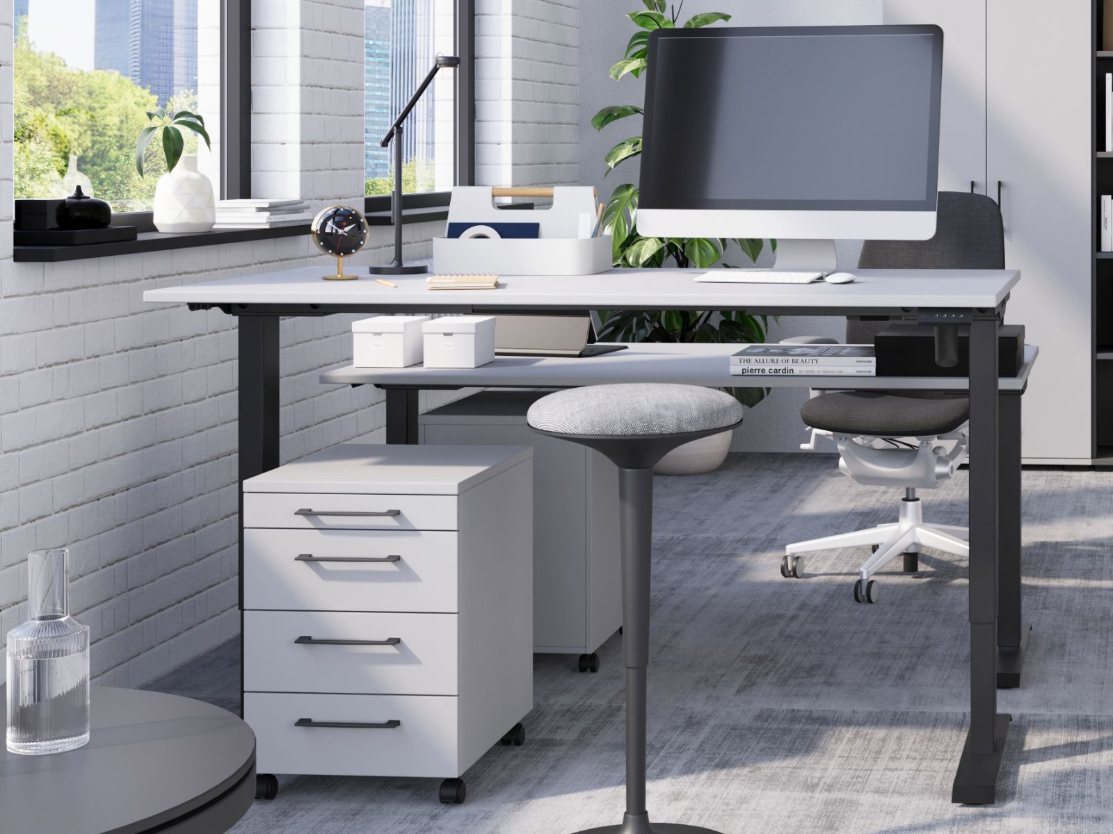 Elektrisch verstelbaar bureau POLYGON 160 cm lichtgrijs/zwart