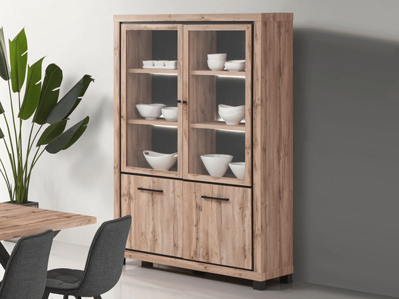 Vitrinekast ELEGA 4 deuren canadese eik met led